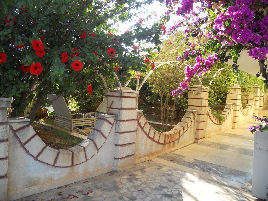 Baris Hotel Erdemli Exterior photo